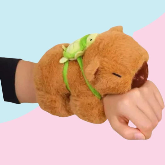 Brazalete Capibara de Peluche